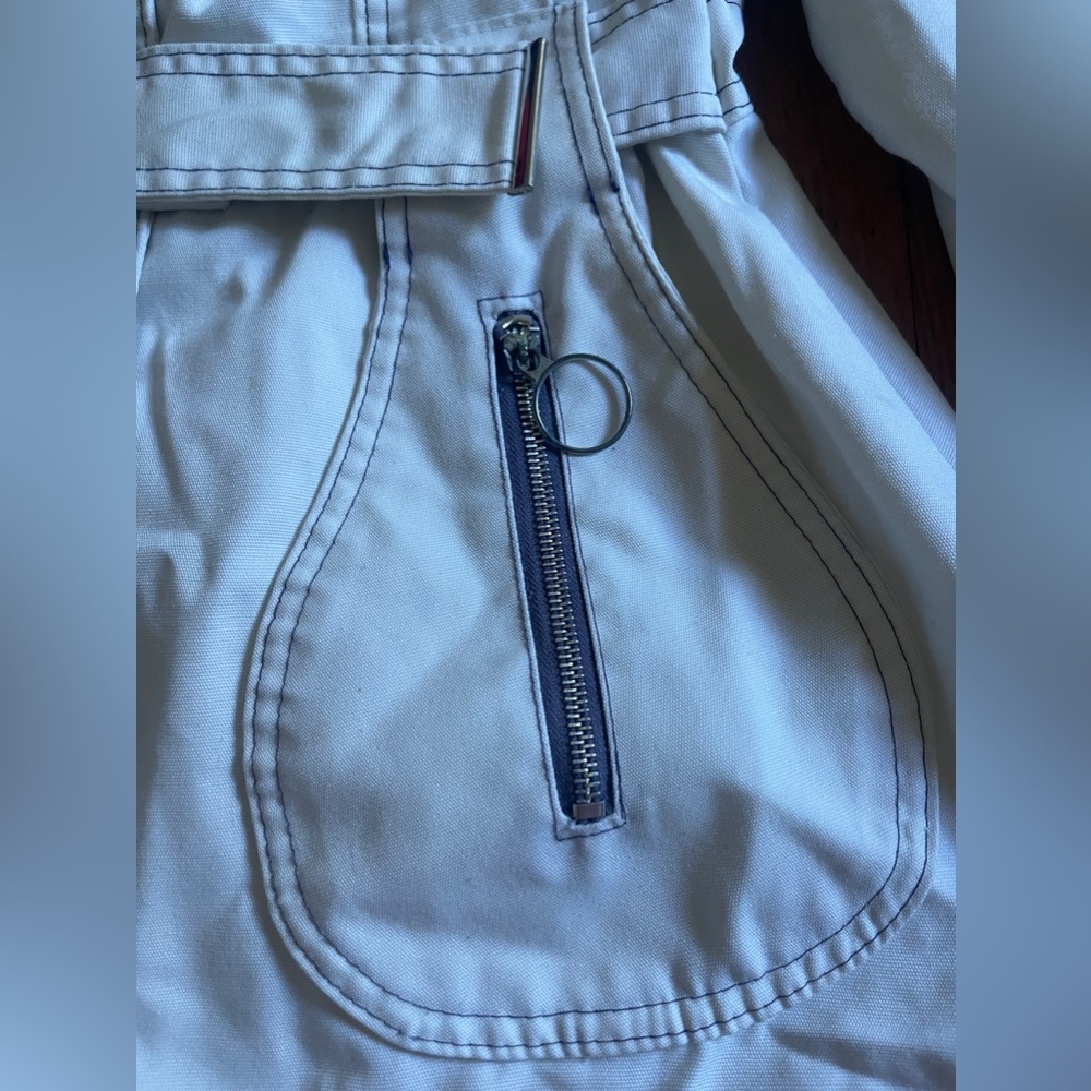 70s Vintage White Belted Jacket - Picture 5 of 8